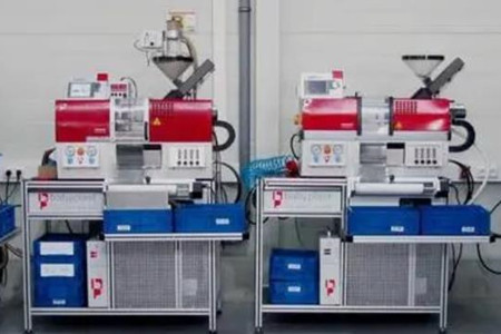 微型注塑機(jī)的價(jià)格范圍，幾萬元到數(shù)十萬元！